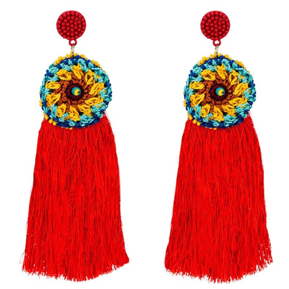 JUST IN!!! Women's fashion tassel earrings